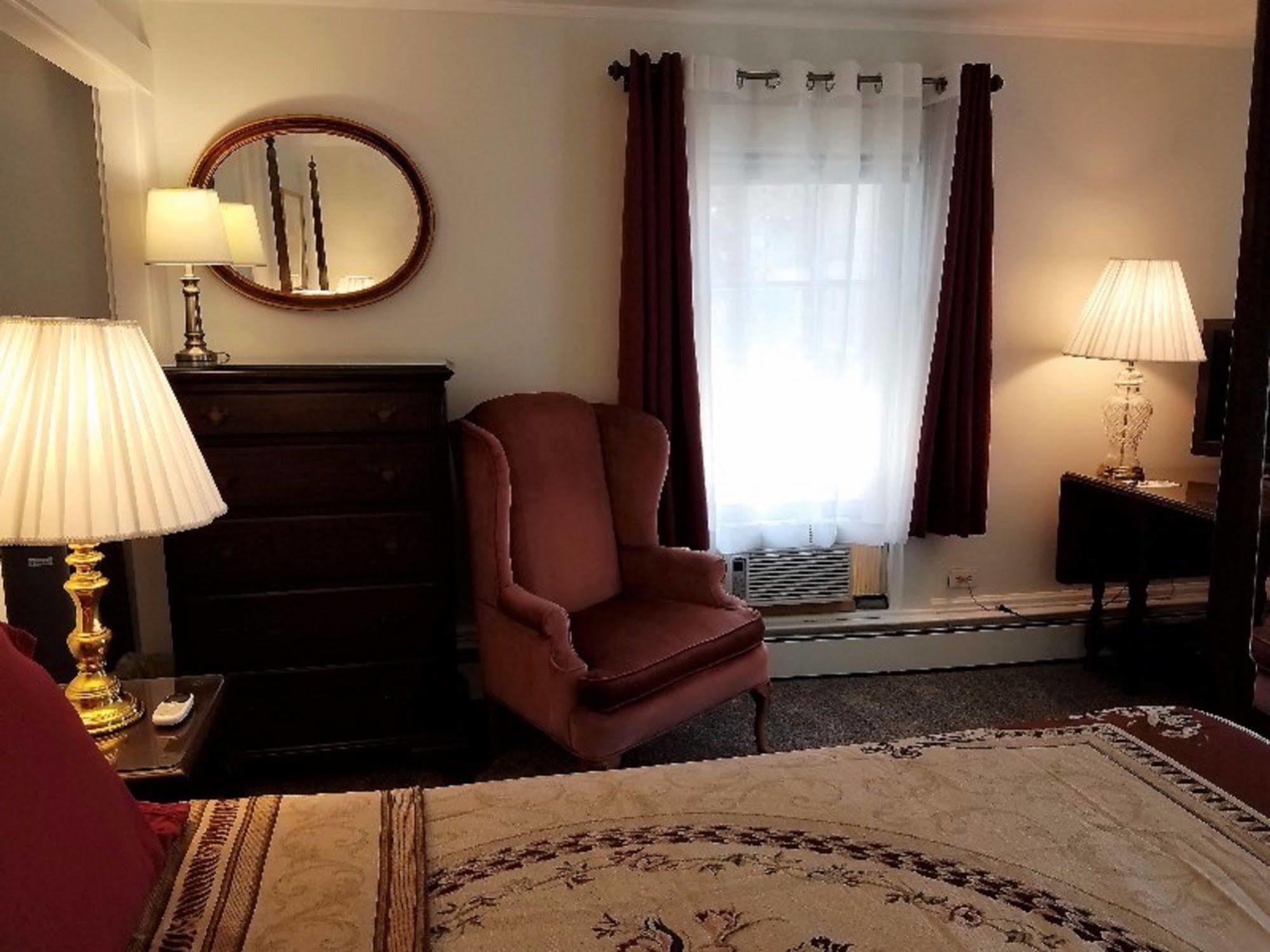 Chetwynd House Inn ケネバンクポート エクステリア 写真